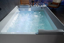 Load image into Gallery viewer, WB-8046 massage bathtub